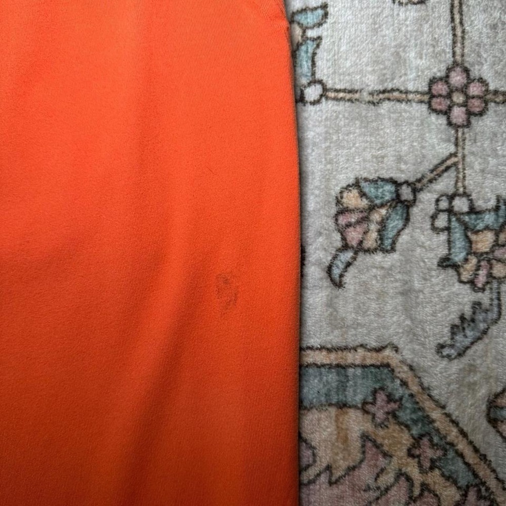 Lululemon Size 2 – vibrant orange‎ joggers - Picture 4 of 7